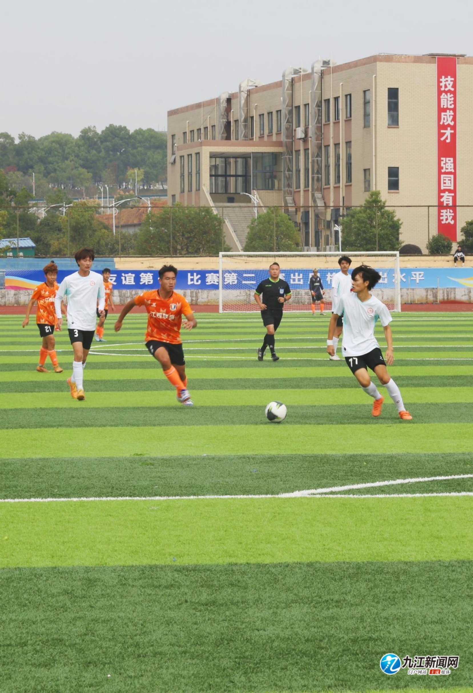 表现异常出 表现异常出